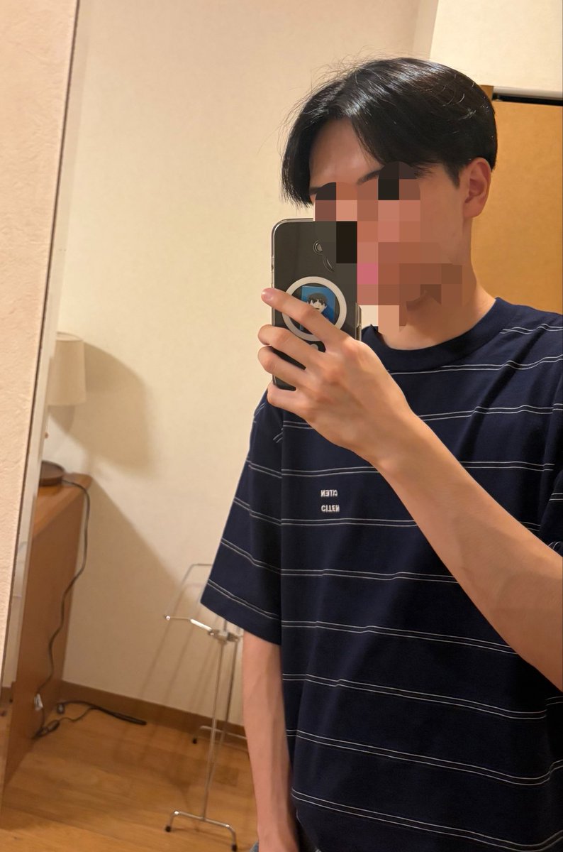 Q2aXc's tweet photo. 元がこの素晴らしいセンターパートなんだけどやっぱり坊主にすると絶壁なのモロに出てやばい https://t.co/XO2sXOYJaQ