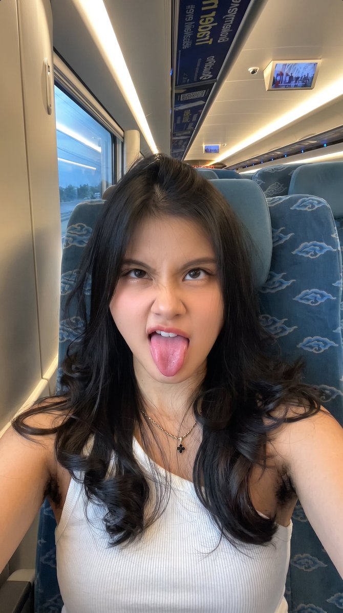 delanurfitbnh tweet picture