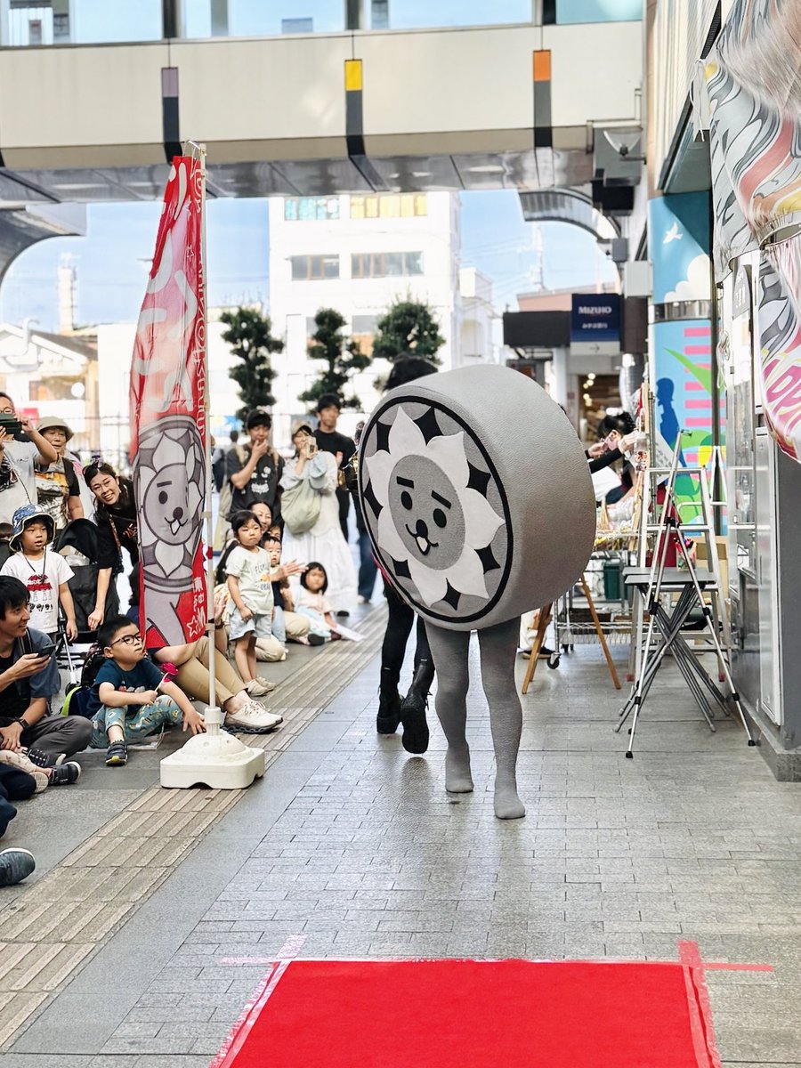 nishikokun's tweet photo. 16歳になりましたブーン！！
みんなに会えてほんと世界一幸せな瓦ですブン！ https://t.co/Hsc4Y1z6jZ