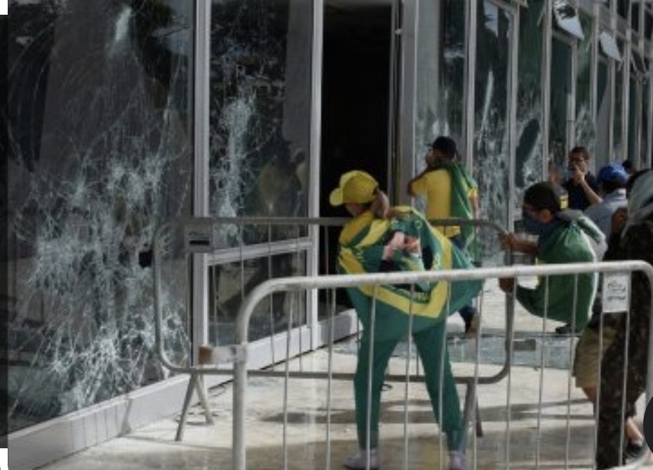 letsastorga's tweet photo. @MMendonca65 @Danilo50101 Bolsonarismo terrorista!! https://t.co/s9CtM87ZYJ