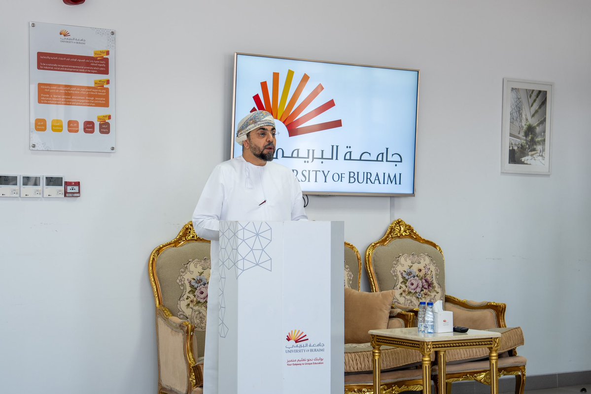 DevBankOfficial's tweet photo. في إطار متابعة المشاريع الممولة من #بنك_التنمية، اطّلع سعادة السيد الدكتور حمد بن أحمد البوسعيدي، محافظ البريمي، بمعية سعادة محمود عبدالله العويني، رئيس مجلس الإدارة، والفاضل حسين اللواتي، الرئيس التنفيذي، على عدد من المشاريع في المحافظة، شملت جامعة البريمي، ومستشفى ياس الطبي، ومدرسة توام الدولية الخاصة، ومصنع اللوتس للزيوت، وأوروم كافيه، وذلك للتعرف على سير أعمالها ودورها في دعم التنمية الاقتصادية في المحافظة.