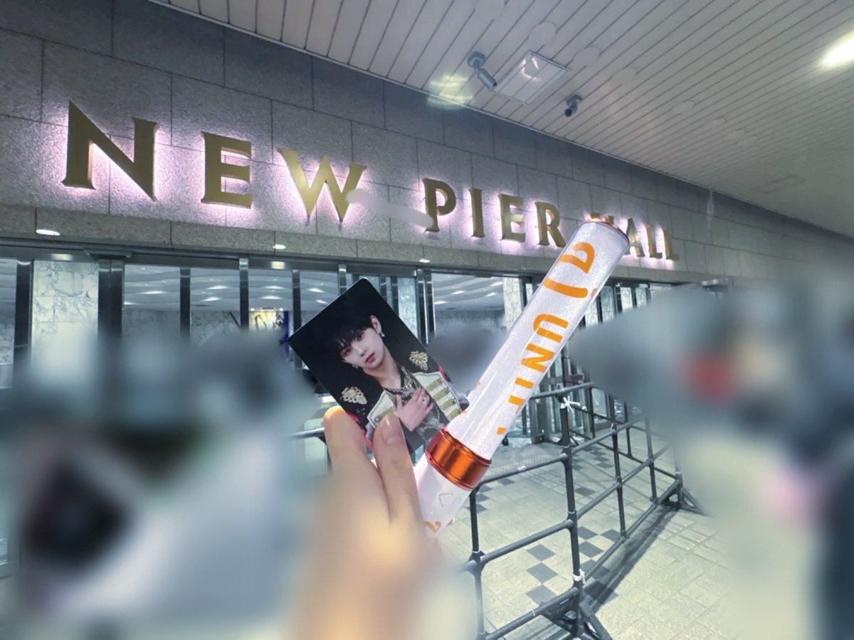 ritu_yyu's tweet photo. お話してくださった方ありがとうございました😭
人見知り過ぎてずっとにこにこしてるだけの不審者だったと思うんですけど仲良くしてくださると嬉しいです🥹

ライブめちゃくちゃ楽しかったｰ!!
めちゃくちゃ幸せ貰いました💖 https://t.co/30AmKHj9tQ
