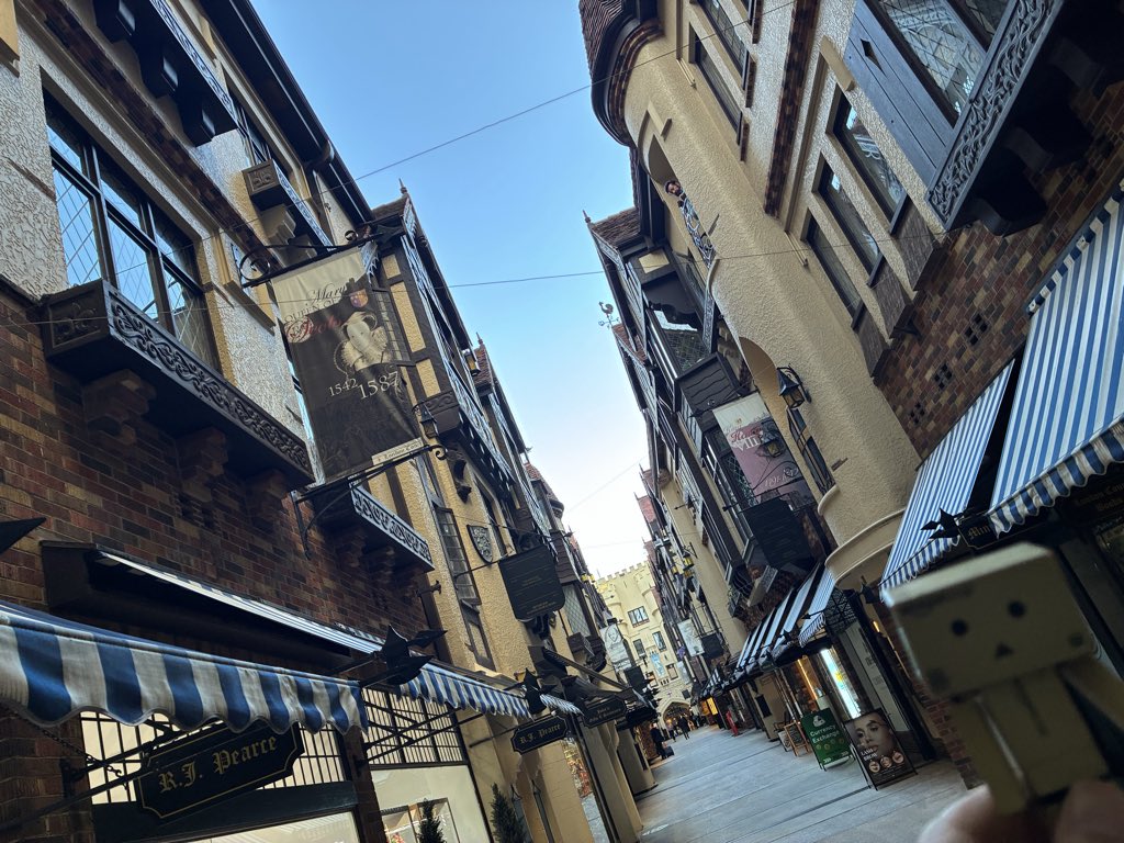 hmdkecchi's tweet photo. パースブラブラ🚶‍♂️

#ダンボー旅 https://t.co/zmWpF6We5e
