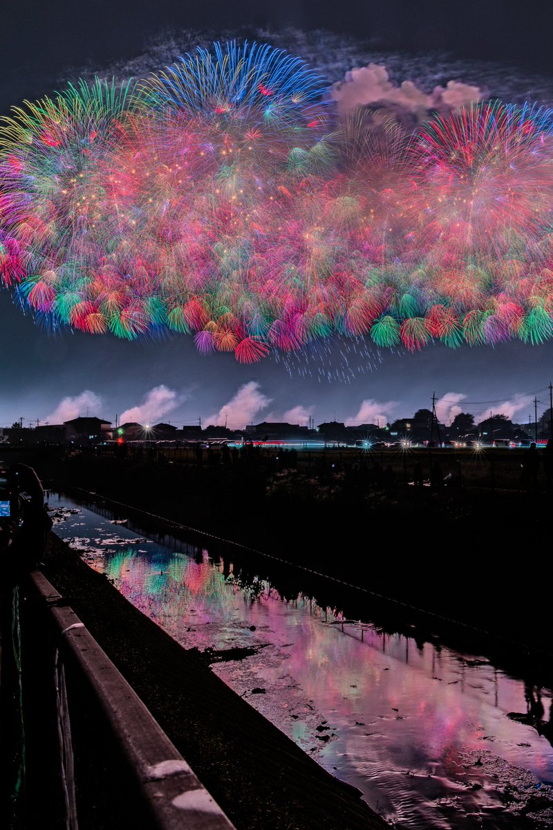 dashimaki_____'s tweet photo. 3年ぶりくらいに花火を撮りに
楽しかった〜〜

千輪ヤバすぎ https://t.co/btTrPLyK30