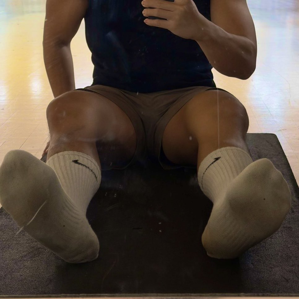 GoFootHubb's tweet photo. Yea, bros feet REEK 😈 💦 https://t.co/Jj9caKvxZ3