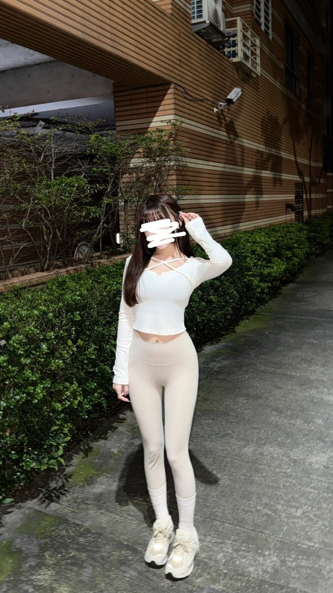 RathodN12140365's tweet photo. 喜歡我穿瑜伽褲的樣子嗎 https://t.co/dZfQvwPRlQ