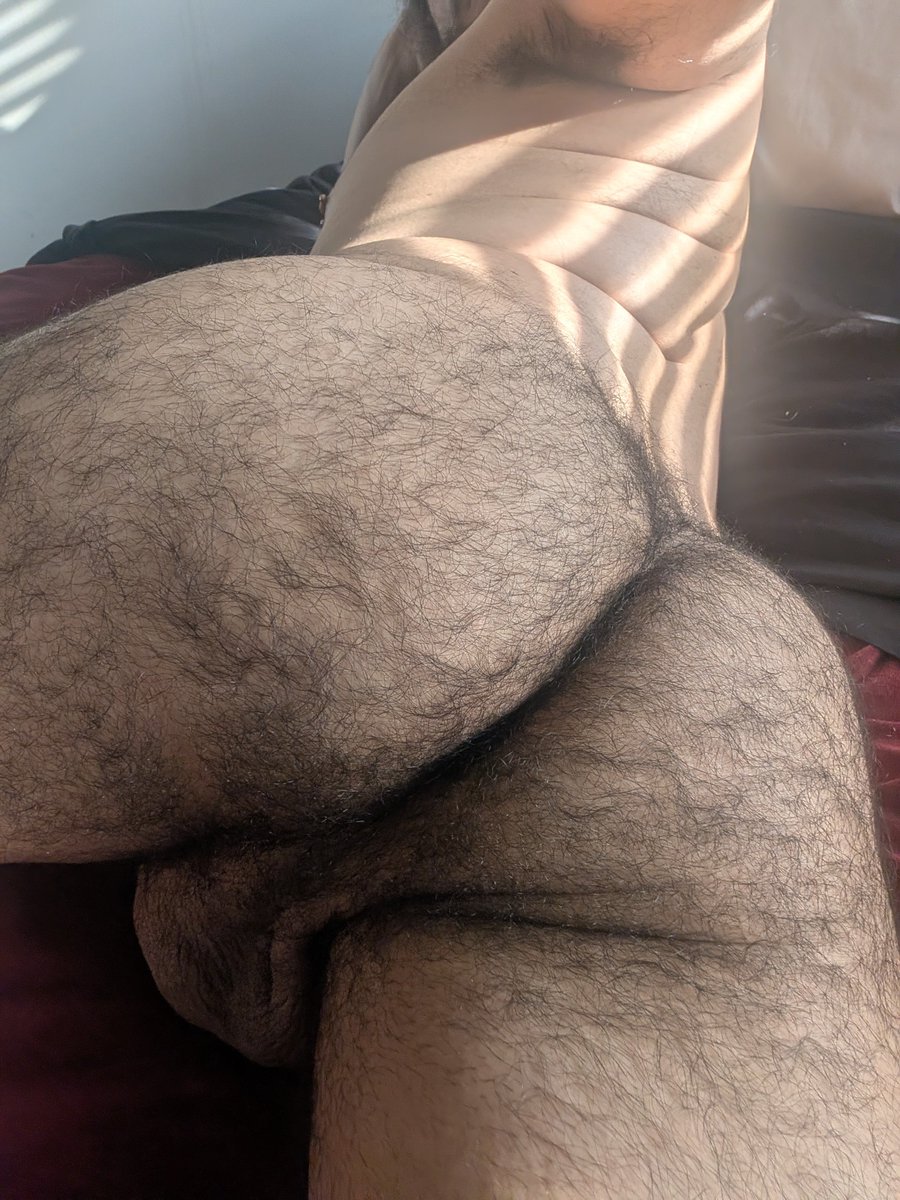 GaymerPluto22's tweet photo. Little Booties Matter 😈

Chudia Wataa https://t.co/R4Hn0HJt5M