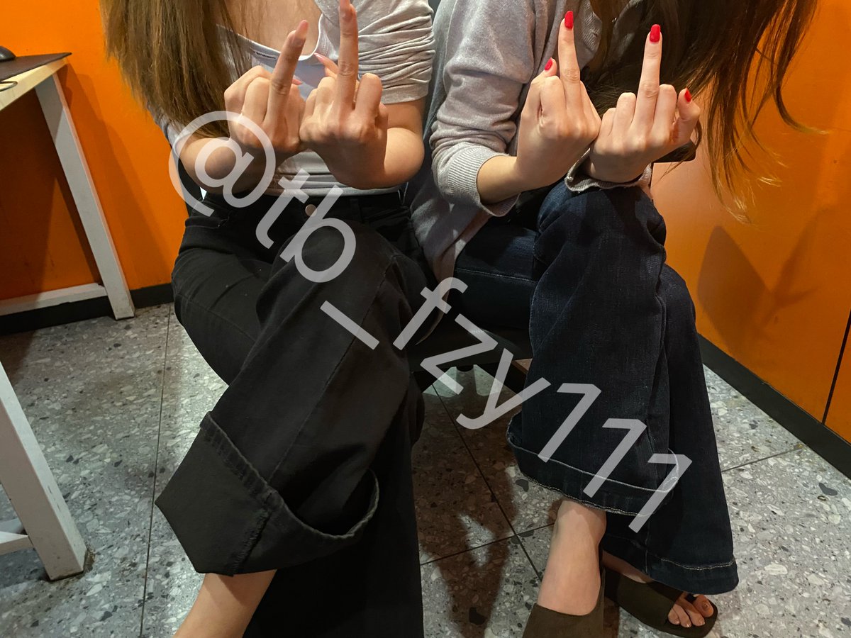 tb_fzy666's tweet photo. Address：上海静安区
Age：20/20
Height ：162/170
Weight ：82/94
Tags：女大学生、双人调教、磕头跪拜、扇巴掌、闻脚、舔脚、玉足
@SXHCL @XSGCM@SUOXV @SUOSX https://t.co/Uuwa2SGKvX