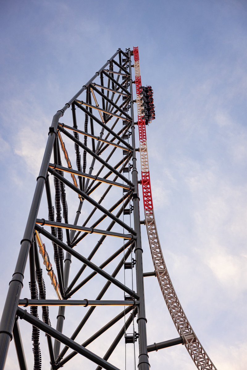 ThrillingMoment's tweet photo. I still can not believe how much I fell in love with this ride. What coaster has surprised you the most? https://t.co/YrAsByf4SJ