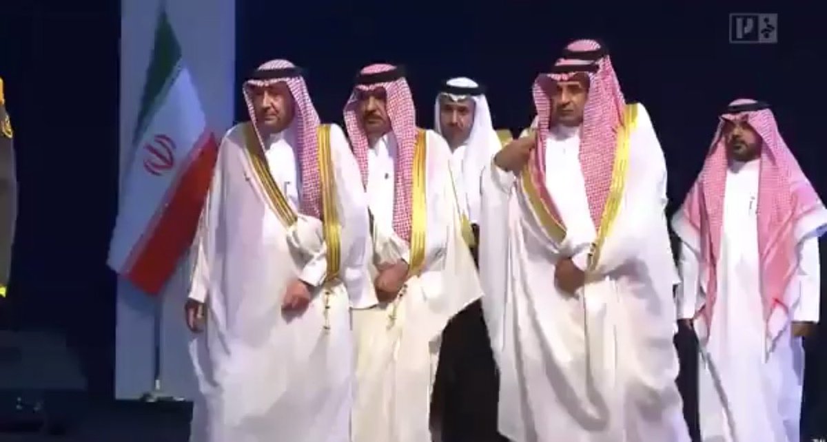 Mmmansoorrr's tweet photo. عندما كانت ايران تقصف دولة الامارات و قطر و البحرين و الكويت 

كان هذا رد السعوديه 👇🏻 و لما دارت الدنيا يصيح و يقول انه مظلوم و انه الدول ضده !!! غريبب و عجيب جدا الصراحه  و نقول غير الله يعينا و يصبرنا https://t.co/YUC43mqV3Y