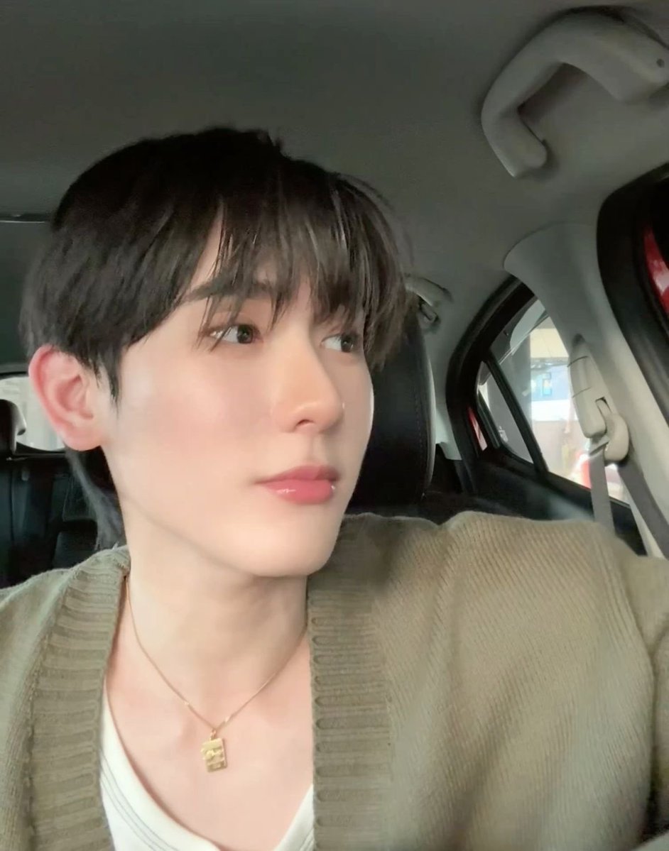 MOSHIMXX's tweet photo. มึงงงงง ฮีสวยจริงๆนะ 🫨💞 https://t.co/8qlK4yz7TS