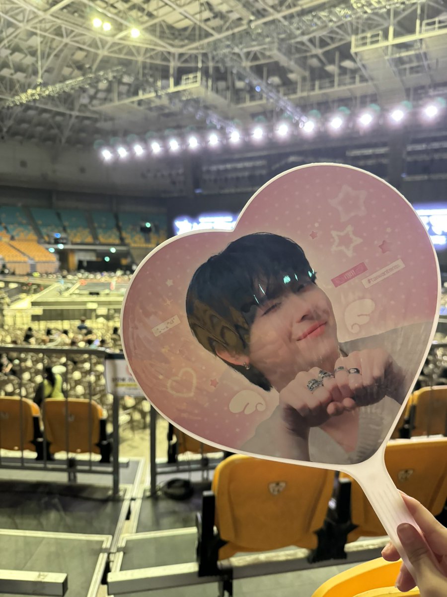 Dong2dayo's tweet photo. #르네트친소 
왕가 학생르네에요!! 저 진짜 재밌는사람이고
친해지기정말정말정~말쉬워요🤩🤩
순덕❌!!
제발저랑친구해요
트친들인알해줘ㅠㅠ망친소되고싶지않아😭😭 https://t.co/lZwLeftVrY
