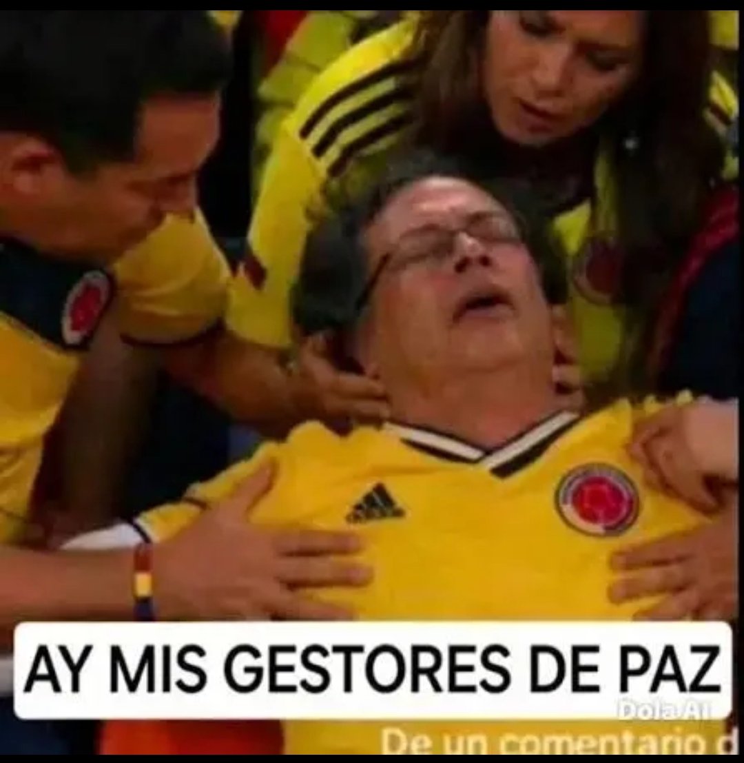 SamSV58279165's tweet photo. @petrogustavo En silencio te fumaste todo esa cocaína jajajaj ahora entiendo por qué en tus discursos volabas viendo unicornios https://t.co/tjWkHq9zgC
