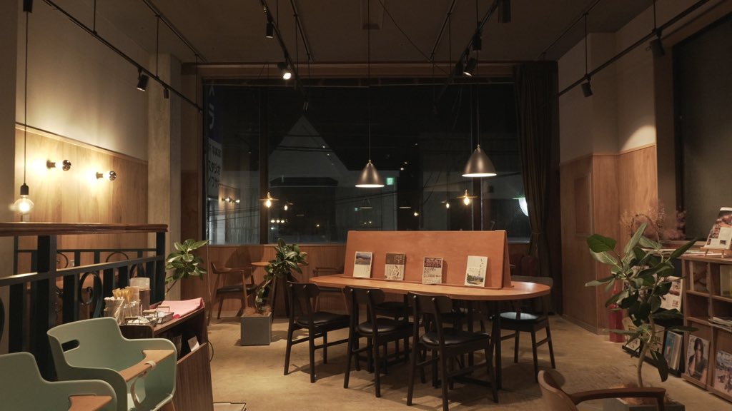 konnro3's tweet photo. 「夜のおひとりさまカフェ」をはじめた。

勉強や読書やお仕事や、ぼーっとするための時間。

自分を大切にする時間。

おしゃべり禁止。

原則、おひとりさまでの利用です。

だから、たくさんお客さんを入れられないし、そもそも田舎でこれだけターゲットを絞ってくるのか。

それでも続けてみます。 https://t.co/Ltyf84vtCS