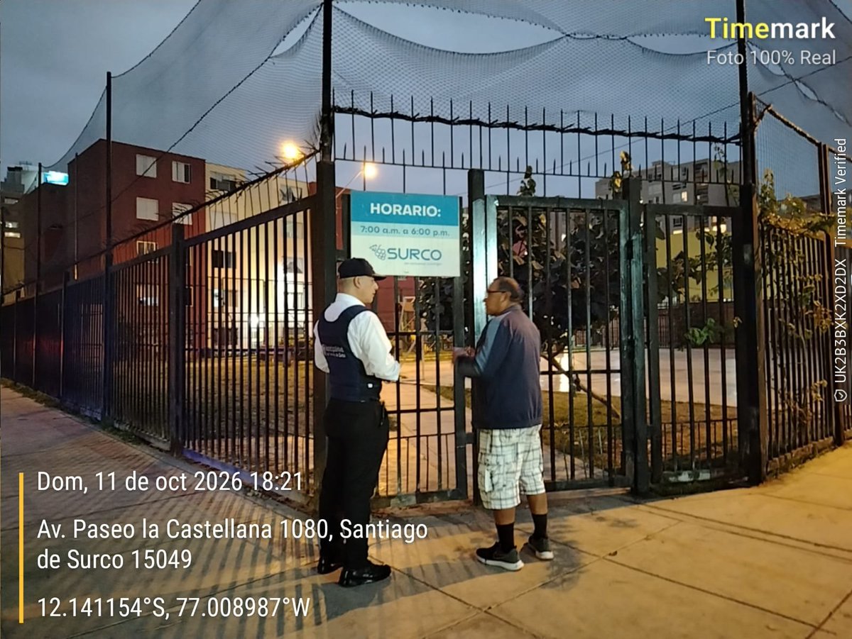 KarloCastro6's tweet photo. @Carlos_Bruce Alcalde Bruce la losa deportiva q está ubicada en  Calle Paseo de la República con Señor de los Milagros altura cdra 5 de Combate de Angamos ha sido secuestrada x un sujeto q le ha puesto cadena y candado siendo administrada por la municipalidad, porque permitió lo el Sereno? https://t.co/teNdSKpdNo