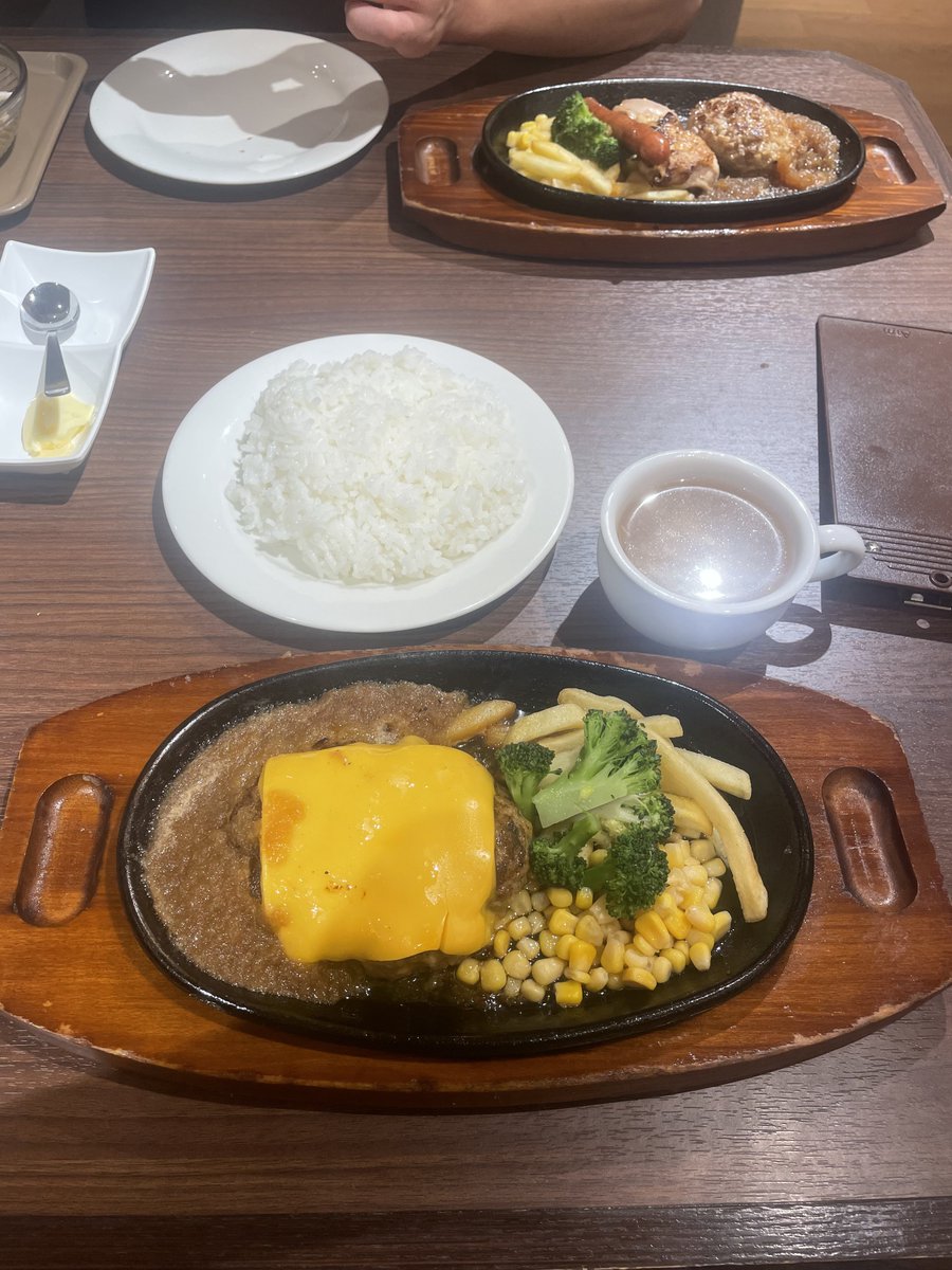 costoco_yanko's tweet photo. ステーキ宮きたよ！！ https://t.co/aDeGvH28AW