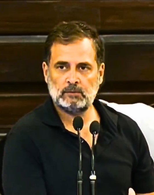 GauravSavad's tweet photo. A case has been filed in the Supreme Court against the Election Commission!

Rahul Gandhi is the main petitioner!

Rahul Gandhi vs Election Commission of India!

#ChaloDilli https://t.co/jmuLraUJC3