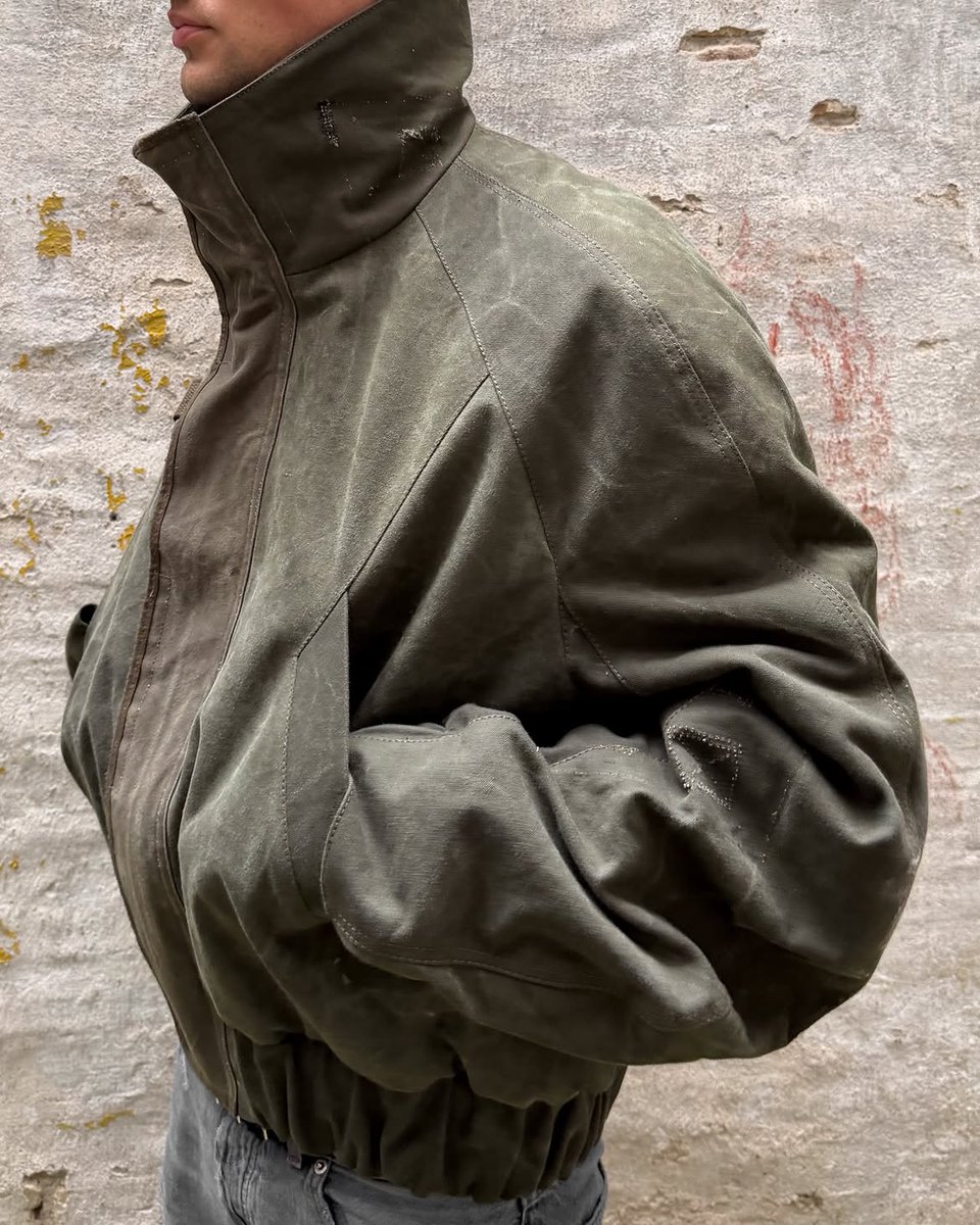 vetmamagazine's tweet photo. Kubo Bomber Jacket from Unvainstudios https://t.co/LiMabRDbh4