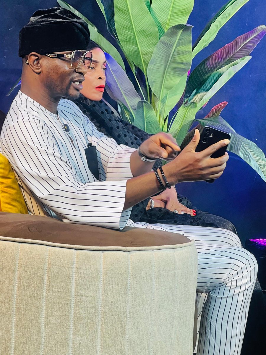 promisetvUG's tweet photo. Rev. Ogo Oluwa and Dr. Bola Bakre are sharing insights on ministry.

🔴 Tune in now on Promise TV!

#PromiseTVUG #BeLifted https://t.co/4TLXGExzFx