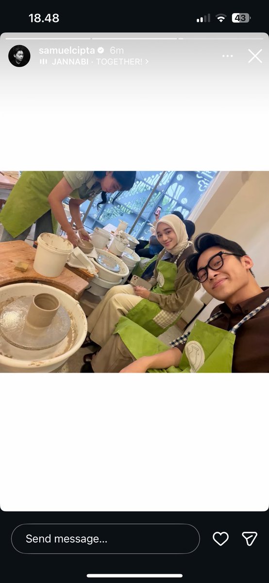 amoranap's tweet photo. OBENER POTTERY DATE LUCU BGTT https://t.co/5u29gjnxzo