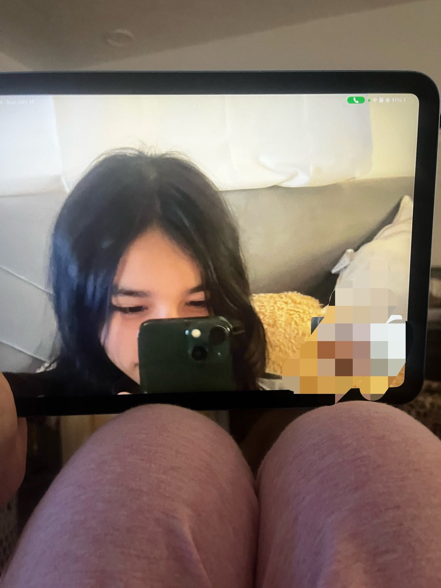 Ruivlzx's tweet photo. II’m not good looking but I definitely do not look like that because I’m a jolly little fucking shit https://t.co/REKjhxWaOC