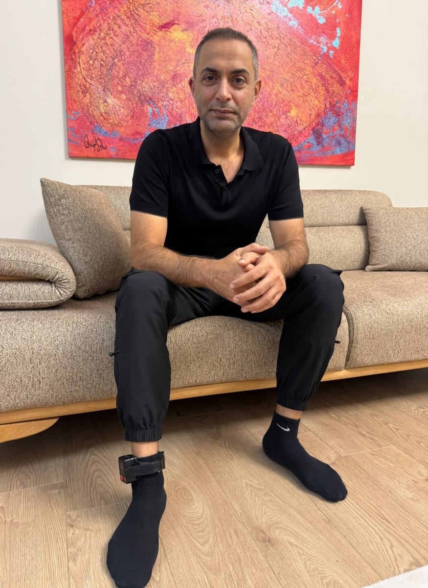 cemcrn01's tweet photo. Fon Vurgunu Soruşturması için
"Ucu nereye giderse gitsin!" dediler,

bir ucu İsmail Saymaz'a,diğer ucu Murat Ağırel'e gitti.

🤣🤣🤣 https://t.co/YhDKONS1xa