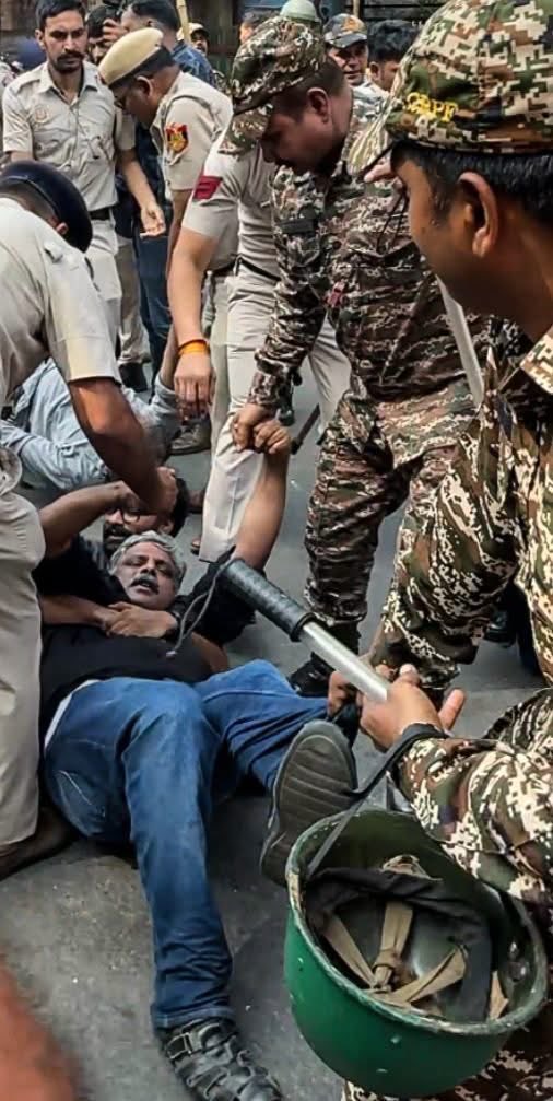 marineravin's tweet photo. Comrade Vijoo Krishnan! ✊🏽 https://t.co/E8y1Sx5KZQ