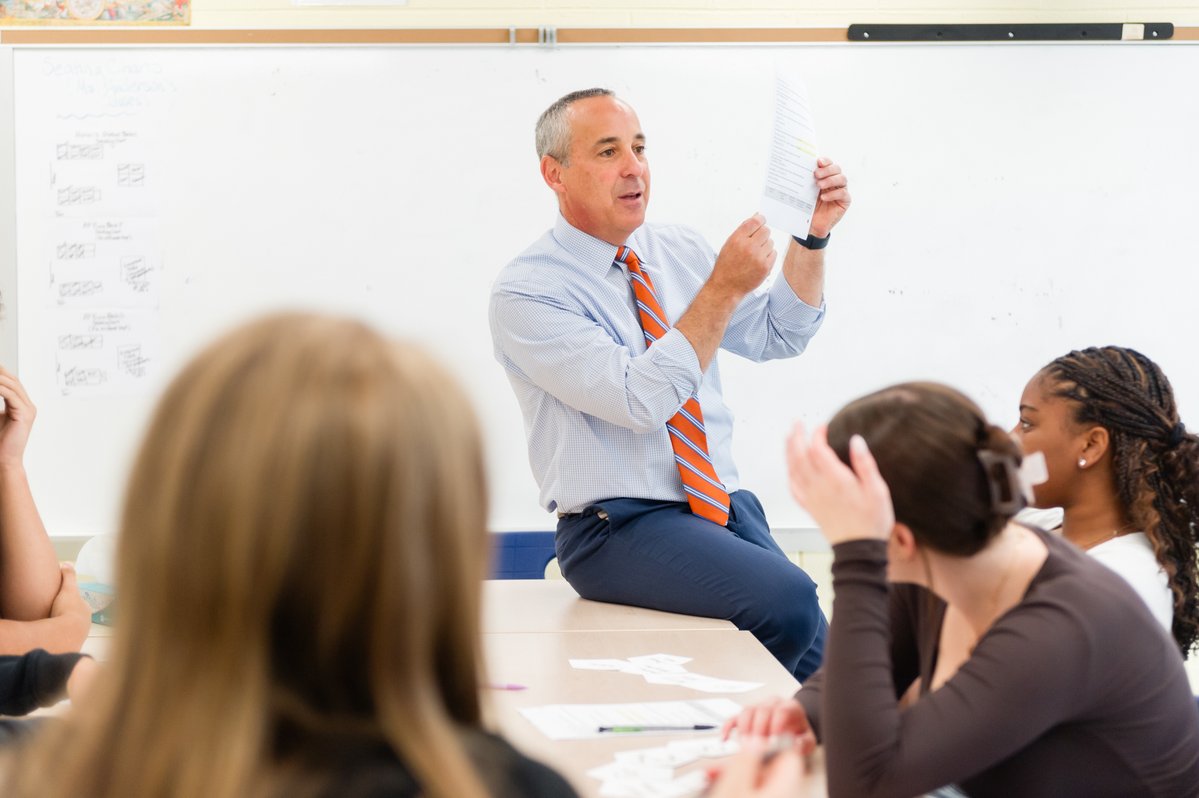 TheCTTL's tweet photo. Middle school years = one of the most neuroplastic periods of development.
Glenn’s #ELMLE pre-conference workshop is built for next-day classroom application.
Register: https://t.co/AVZKgSY57s
#ELMLEMilan #TheCTTL #scienceoflearning https://t.co/Wq6vcNoE2T