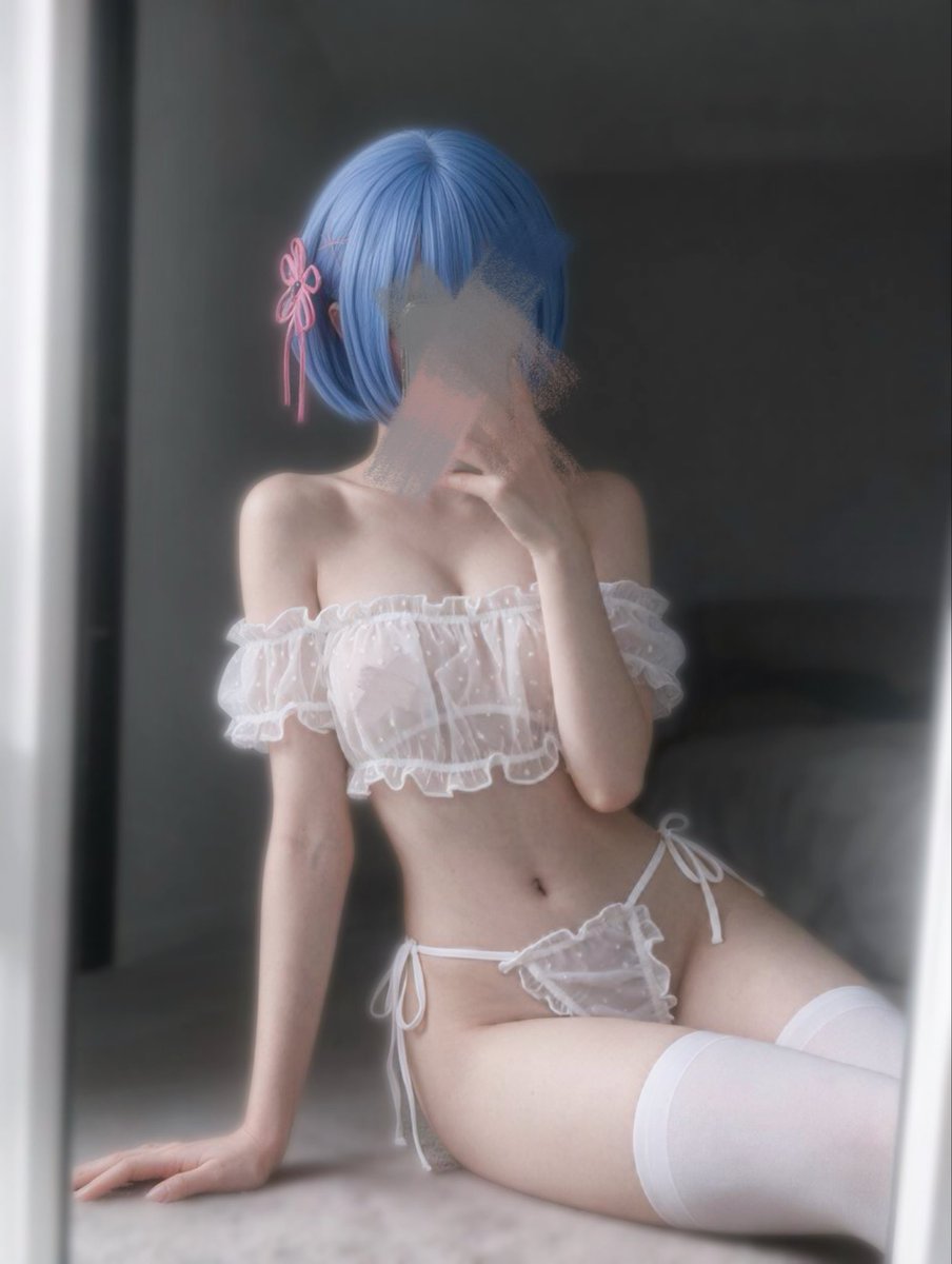 ririmqlr's tweet photo. I wish everyone had a cosplay girlfriend >_< https://t.co/ZAZY5e9tD9