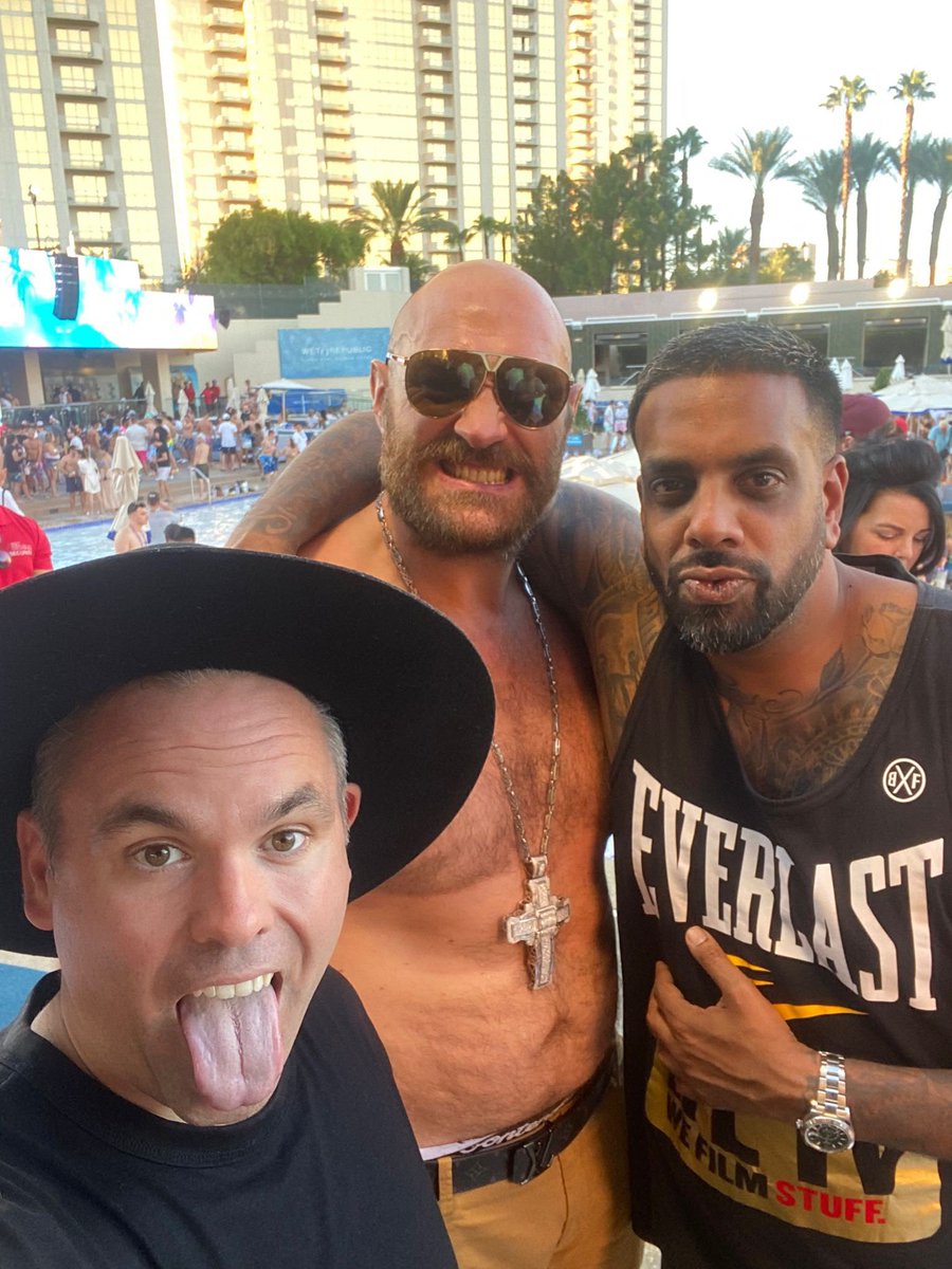 KevinQuigley_'s tweet photo. @cmckennasport I was keeping all Vegas stories off of this professional post https://t.co/5KlwumkE2v