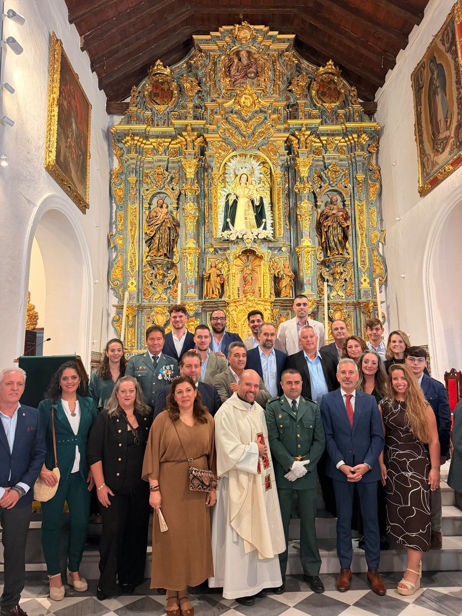 ROCIODEGINES's tweet photo. REPRESENTACIONES 
Misa de la Guardia Civil 
Misa de la Hermandad del Rocío de Tomares 
Misa de la Hermandad del Gran Poder de Castilleja de la Cuesta https://t.co/9RyAQwFbuj