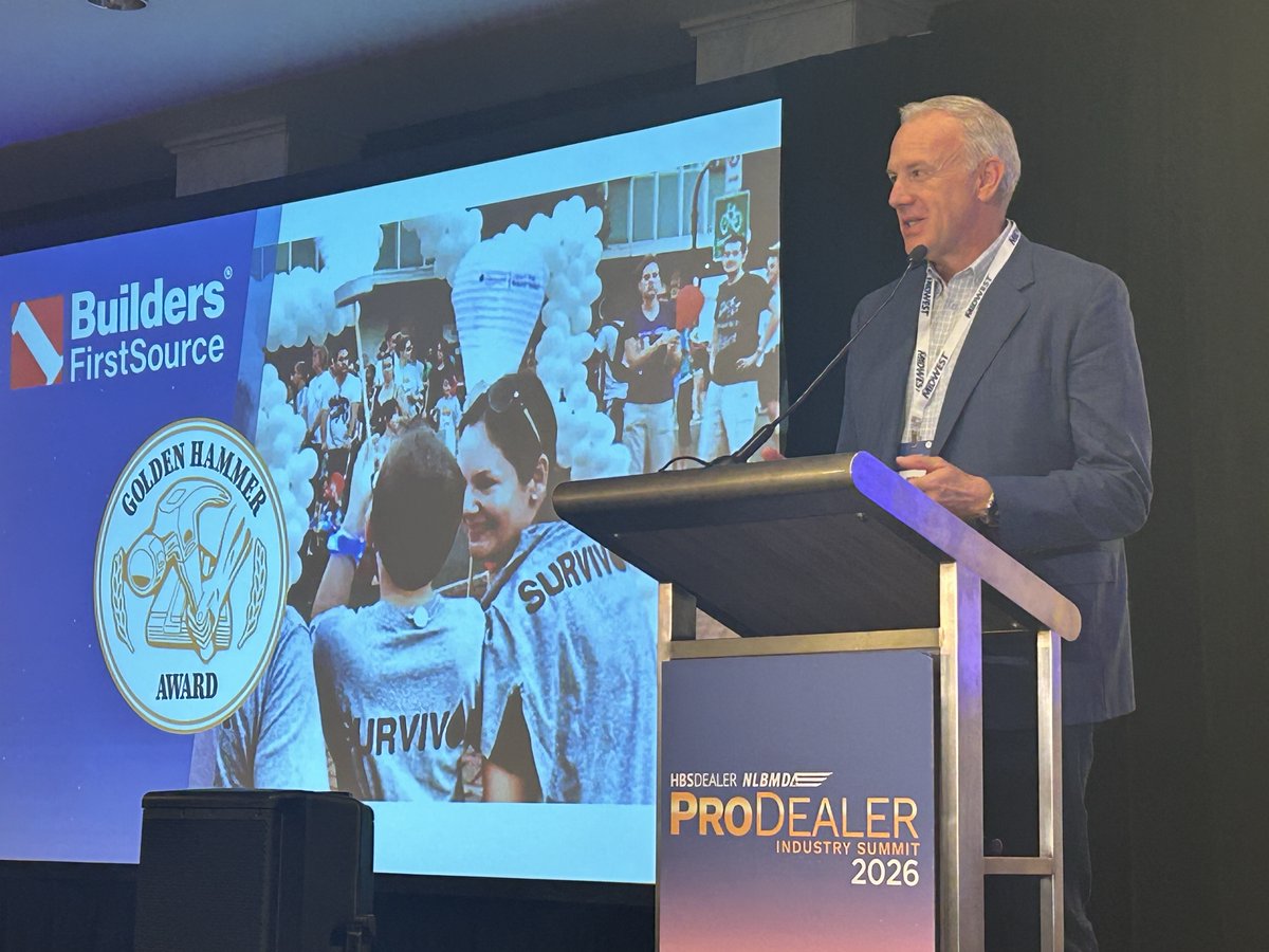 BldrFirstSource's tweet photo. 🏆 Builders FirstSource is honored to receive the Golden Hammer Award for Community Service at the ProDealer Industry Summit in recognition of our longstanding support of Blood Cancer United.

Thank you to everyone who has helped make this partnership and its impact possible. https://t.co/x7U0Y17sJM