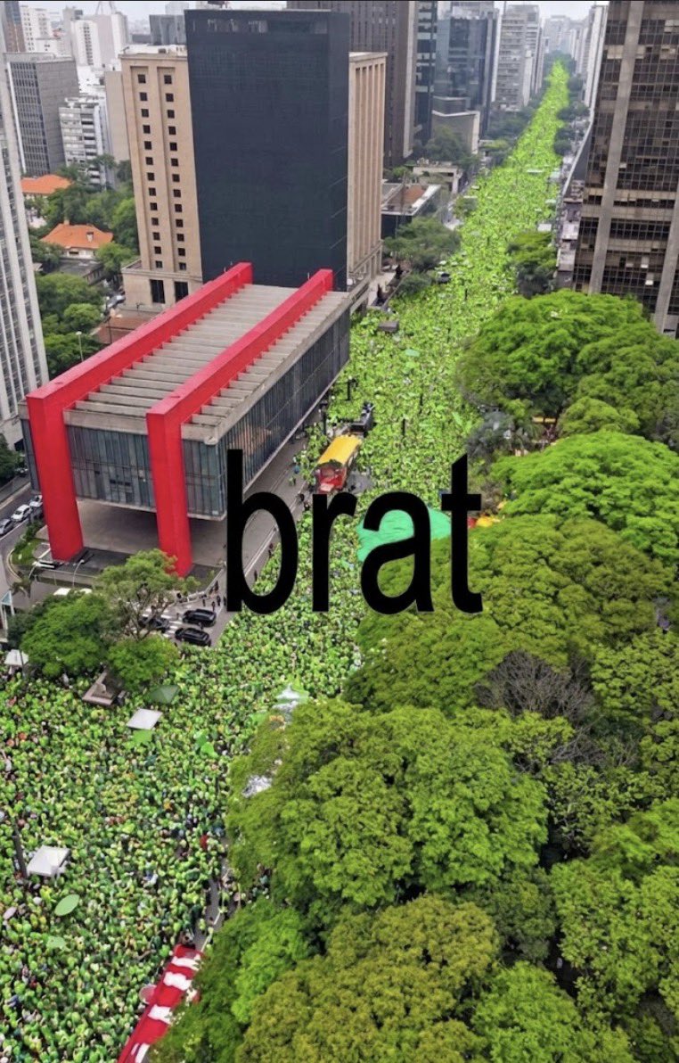 arualjp's tweet photo. @MelissaRocha73 MENTIRA! Isso daí foi na bratmania
#DIREITATERRORISTA https://t.co/vuvr8s63cC