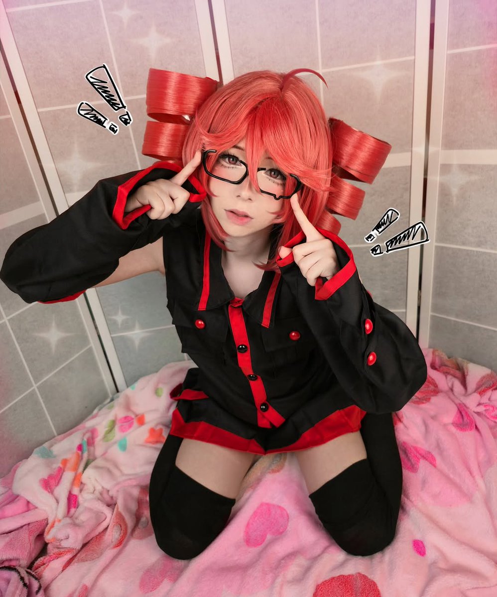 PAdams58306's tweet photo. KASANE TETO!!❤️🥖
-
After 4 years of having this cosplay, I finally wore it😓😭 TETOO MY BELOVED!!! https://t.co/vyzueW1oPc