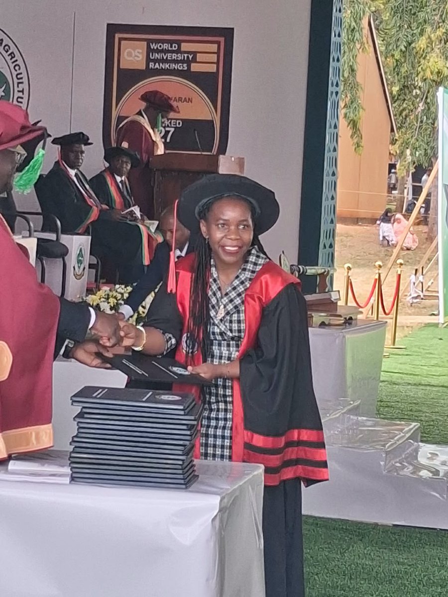 PasetRsif's tweet photo. 🎓 Congratulations, Dr Angelica Jossefa from Mozambique 🇲🇿 on earning your PhD in Animal Science–Aquaculture from @SokoineU, Tanzania! 🇹🇿
Your research on food safety in aquaponic systems advances sustainable aquaculture. We celebrate your achievement! 👏
#AfricanScientists https://t.co/lAYmgft3KX