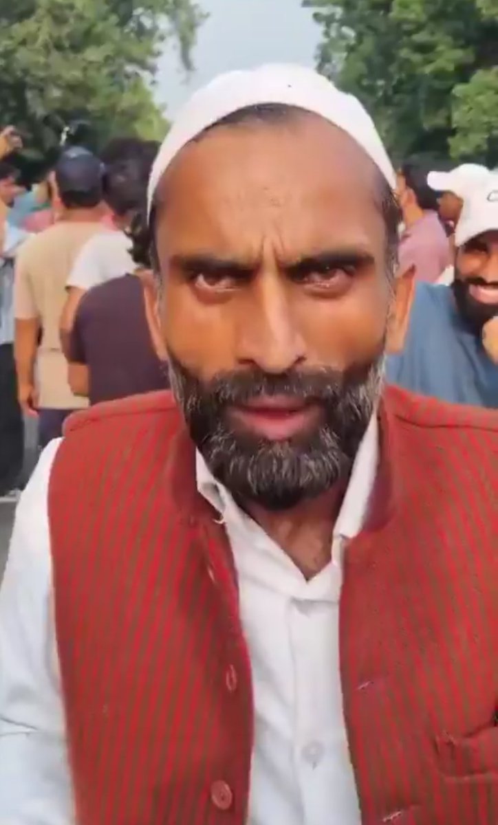 bhagatram2020's tweet photo. इस देश में हिन्दू अब हिन्दू होकर दंगा भी नहीं करा सकता, दंगा कराने के लिए उसे मुसलमान बनना पड़ेगा क्या??? https://t.co/DF0DH4vnfH