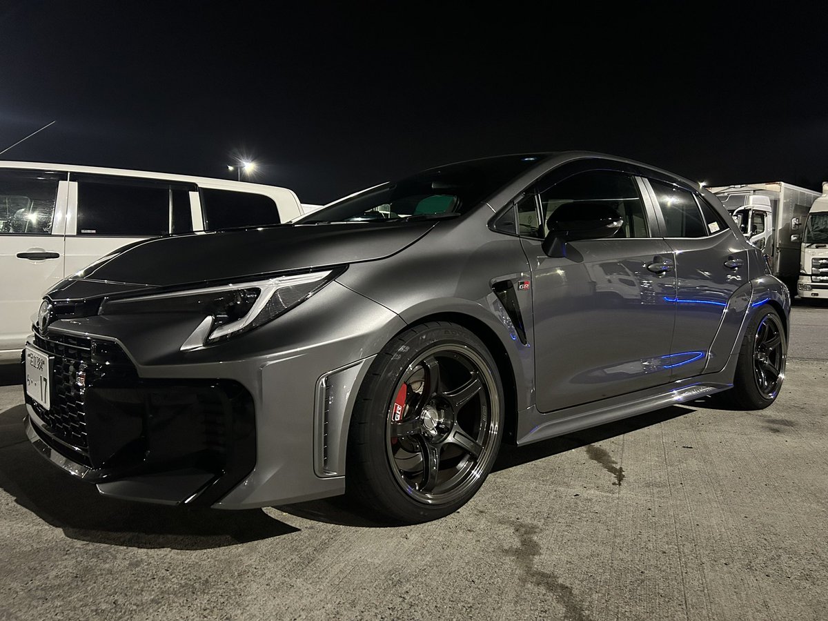 Shazai_Kannon's tweet photo. ホイール変えてダウンサスも入れたぜ‼️

GROWダウンサス+SSR GTX03 9.5j+22

取り付けで手伝ってくれた人たち本当に感謝です。涙が止まらん😭😭 https://t.co/QJOfbF6Onp