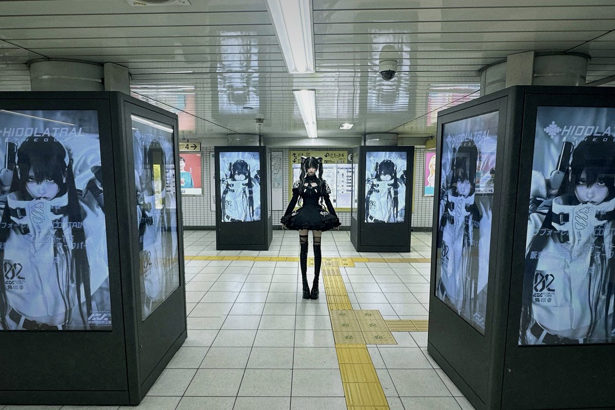 tknhn1234_tknhn's tweet photo. 近未来の駅構内で少女型アンドロイドから逃げ切るSFホラーゲーム https://t.co/g1TMpiFHlt
