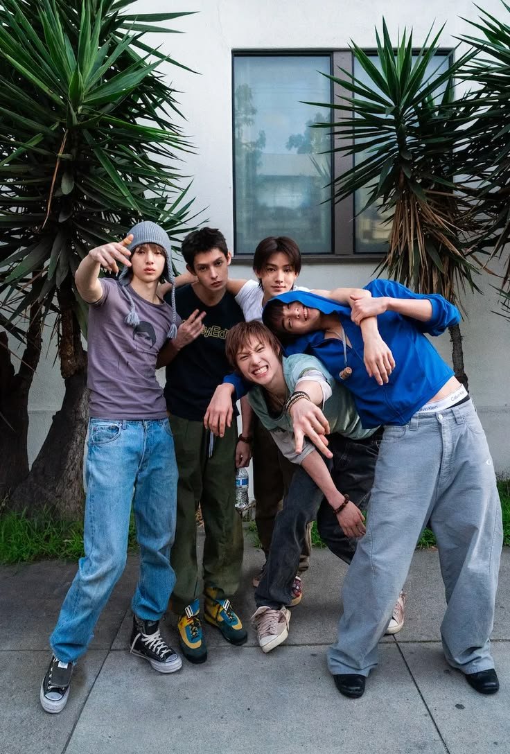 minnisevEn's tweet photo. 𝙄 𝙑𝙊𝙏𝙀 𝘾𝙊𝙍𝙏𝙄𝙎 𝙊𝙁 𝙁𝘼𝙉𝙎 𝘾𝙃𝙊𝙄𝘾𝙀 𝙈𝘼𝙇𝙀 𝘼𝙒𝘼𝙍𝘿
#2026MAMAVOTE #CORTIS https://t.co/7OAX02zNVe