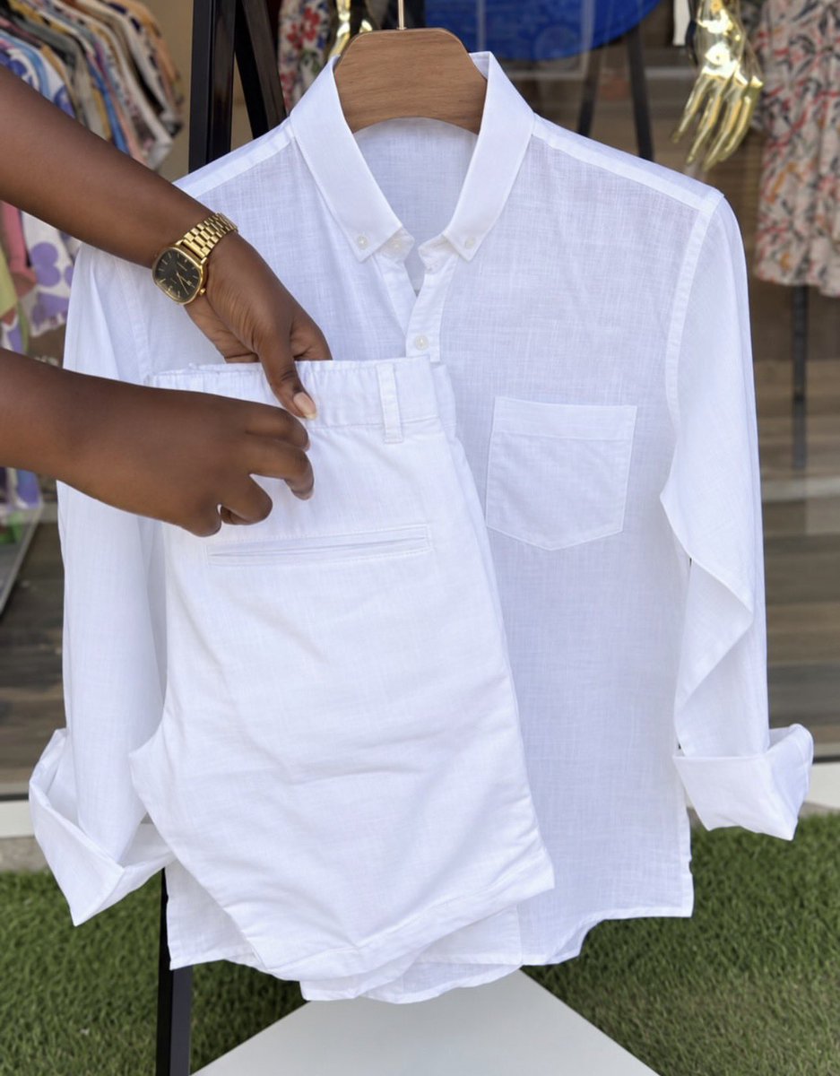TheWestsider4's tweet photo. 2-piece linen in different colors and sizes. Well-tailored and custom

🏷️40,000 each https://t.co/hTibEU4eko