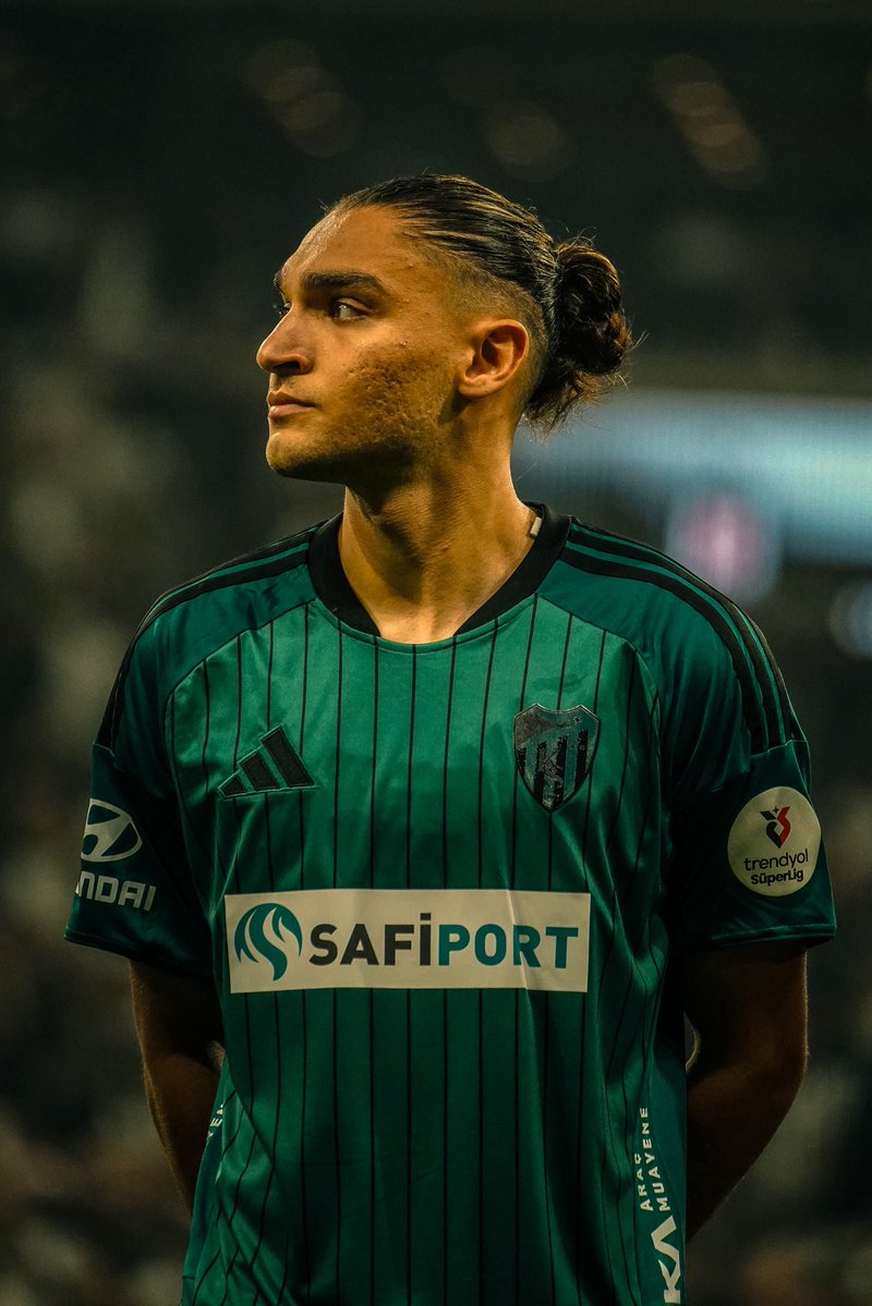 emirortakaya5's tweet photo. Skor ne olursa olsun, son düdüğe kadar mücadele etmekten vazgeçmedik.

Başımız dik, inancımız tam. Mücadeleye devam! 💚🖤 https://t.co/Xfrs39n9l3