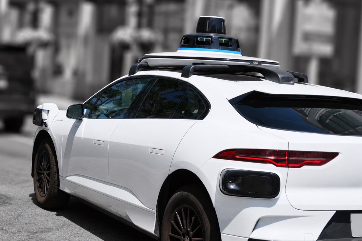 TaxiPointPrem's tweet photo. Waymo publishes new emergency response framework for robotaxi fleets facing major incidents and natural disasters 🚨⬇️

https://t.co/hzPiH00ztu https://t.co/heycmuU3Ml