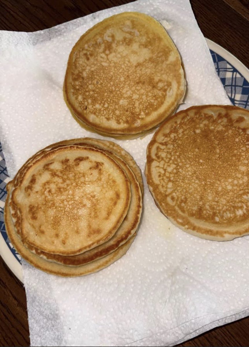 RickRossPizza's tweet photo. Where my 🥞 lovers at ? https://t.co/7wGJVTdbdg