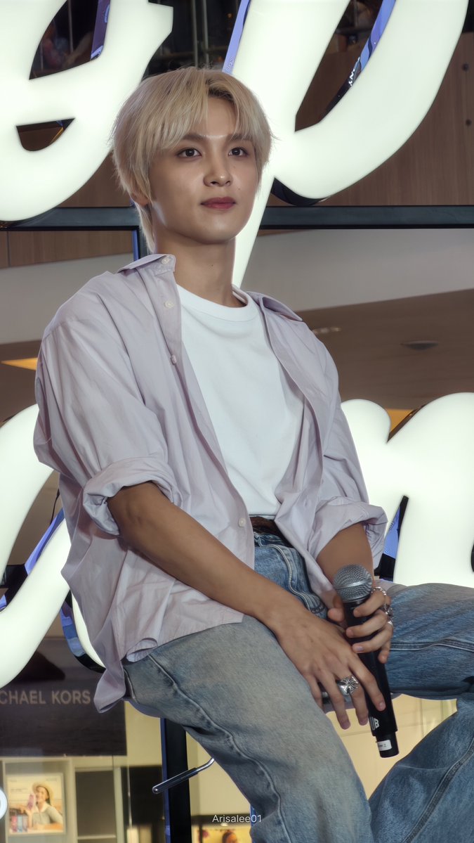 Arisalee01's tweet photo. HAECHAN x Kopi Kenangan 

#HAECHAN #해찬 #엔시티 #nct https://t.co/btVETeMRSO