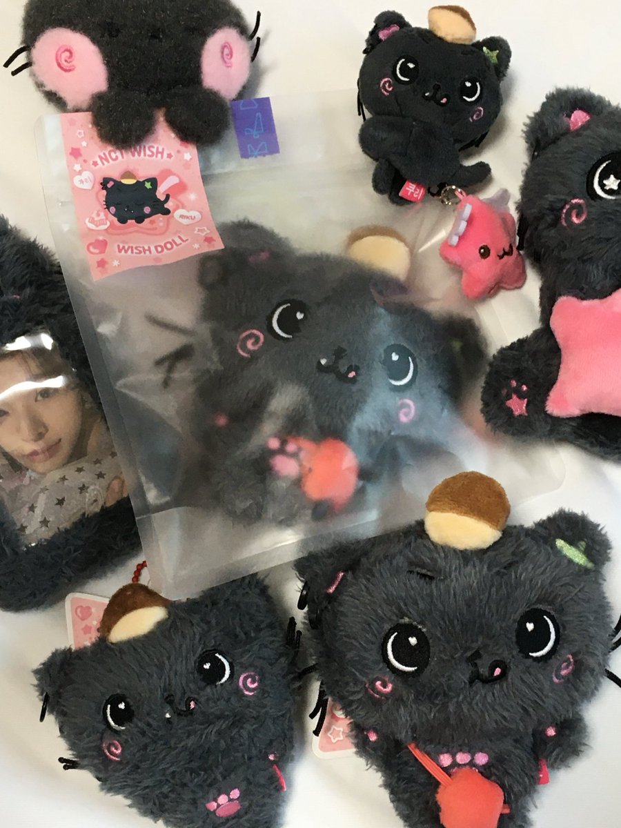 rikuuhamham's tweet photo. #rt  + #follow 이벤트

♡˗ˏˋ 윗사맥 + 위시 컴백 기념 ˎˊ˗♡

2027 NCT WISH 시즌그리팅 (1)
오리지널 위시돌 쿠리 미개봉 (1)
버블 이용권 (1)

추첨을 통해 총 3분께 드립니다 ♡

당발 : 사쿠야 생일 (11/18) 
위즈니 인증 받을게용 ! 

배송비도 제가 부담합니다 
많관부 ˚₊‧꒰ა ♡ ໒꒱ ‧₊˚ https://t.co/Bm2SMPLLW0