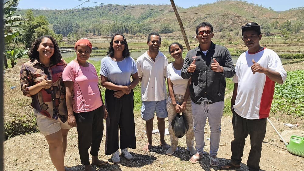 WorldFishCenter's tweet photo. How can climate-resilient aquaculture create new opportunities for rural communities?

RTTL World News recently spoke with fish farmers in Aileu Municipality, Timor-Leste about the support they are getting from WorldFish to strengthen their fish farming activities and livelihoods.

The work is part of the five-year Ikan Adapt partnership, funded by the Global Environment Facility, implemented by the Food and Agriculture Organization of the United Nations (FAO), and executed by WorldFish in partnership with the Ministry of Agriculture, Livestock, Fisheries and Forestry (MALFF).

The partnership supports nature-based solutions, using them to strengthen the climate resilience of aquaculture and fisheries-dependent livelihoods.

🎥 Hear directly from farmers in Aileu:
https://t.co/dVp6Tc9MG5

#WorldFish #TimorLeste #Aileu #Aquaculture #FishFarming #ClimateResilience #CommunityDevelopment