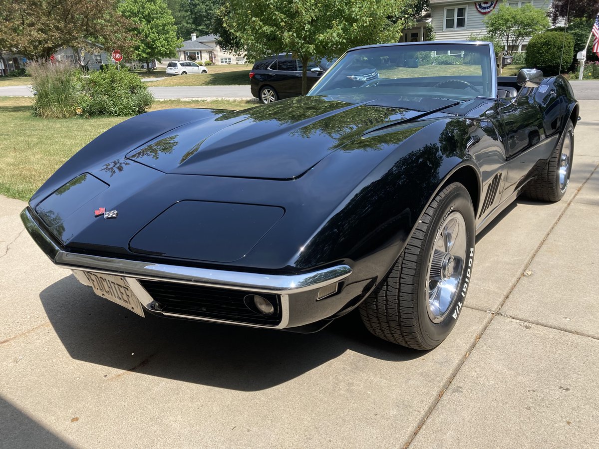 MCACN's tweet photo. 1968 Corvette

Owner: John Cadagin

John tells us "I have owned the car for 43 years, second owner. Car is a factory 3 speed, frame off restoration done by myself"

That will qualify him for contention for the "I Did It Myself" Award presented by Tweed Vorhees

#mcacn2026 https://t.co/tz1mIVxPJp
