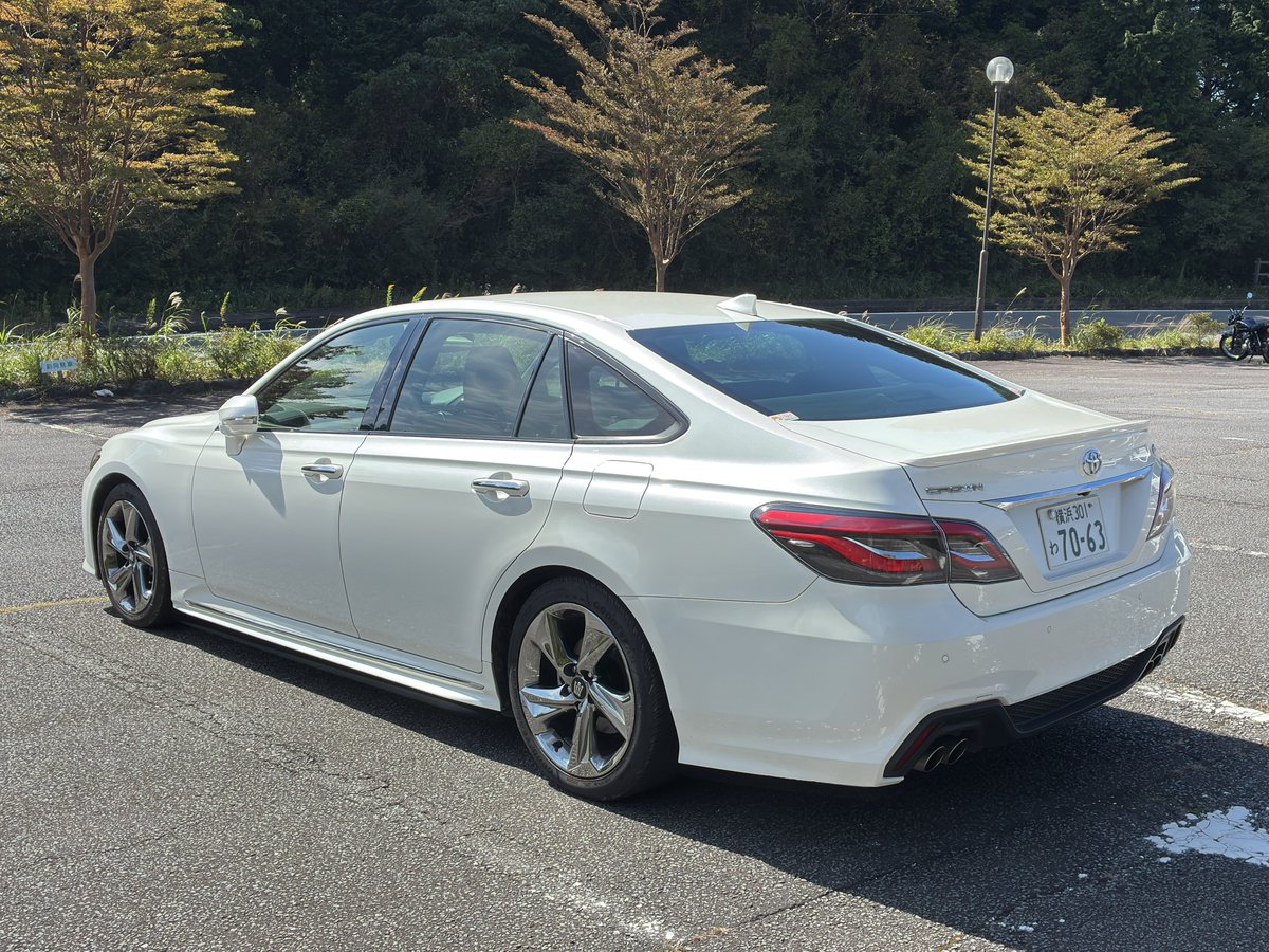LatestFolder's tweet photo. 本日のレンタカー。新しめのクラウンも乗ってみたかったんですよね。 https://t.co/WB8mWuCUdU