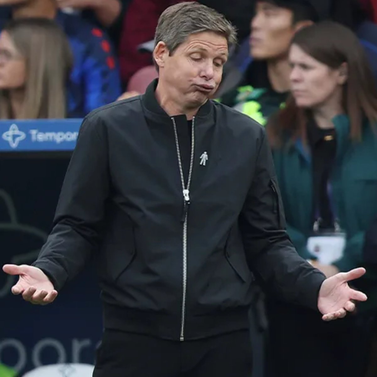 ThePitchD's tweet photo. 🗣️ Oliver Glasner went back to Selhurst Park with Forest and got a warm welcome. Then it all went wrong. 😬

3' Ndoye puts Forest ahead
41' Kamada equalises (his first Premier League goal)
45' Lerma heads Palace in front
59' Pino seals it, ending a 19-game league drought

Palace 3-1 Forest. Forest drop to 14th.

Glasner at Forest: right move or wrong move? 👇