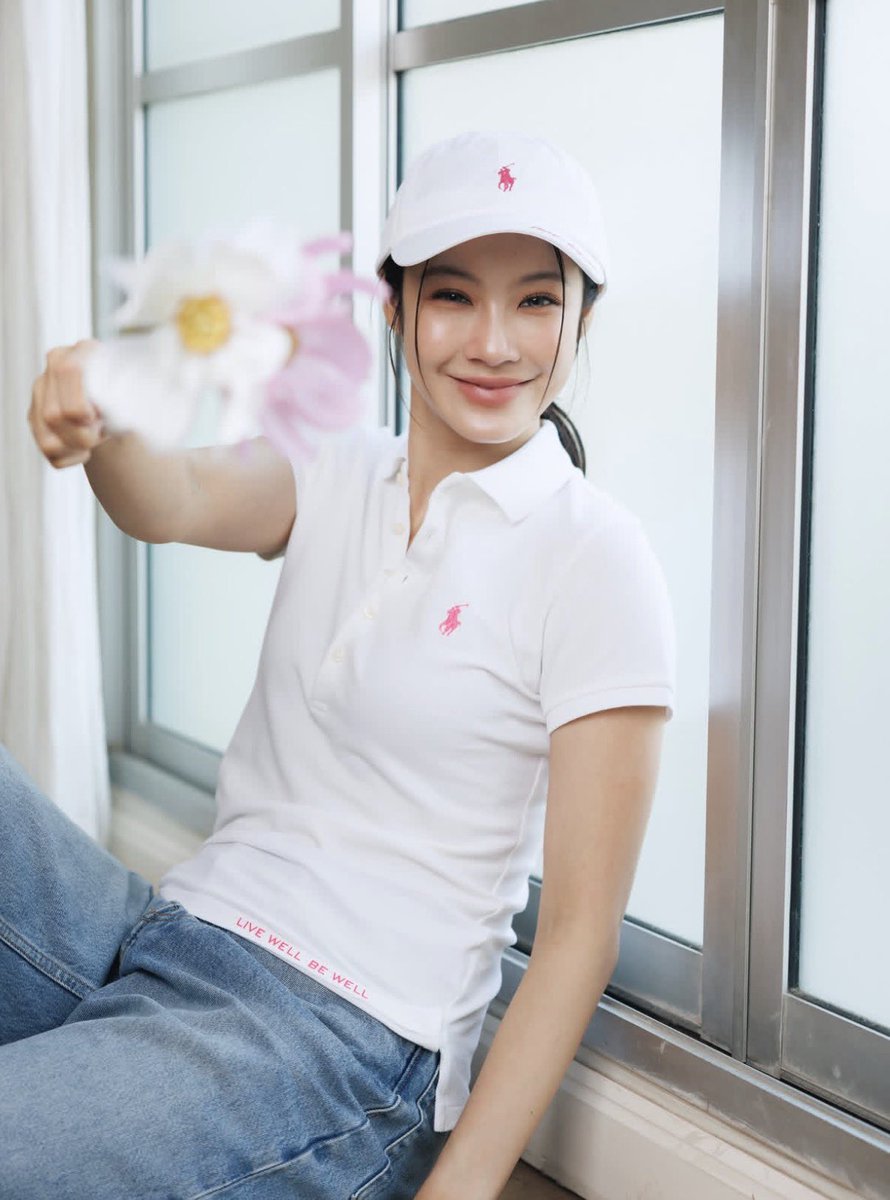 filmrachq's tweet photo. namtanfilm x ralph lauren’s pink pony collection for cancer awareness 🩷

#namtanfilm #น้ำตาลฟิล์ม https://t.co/zvvV9Oi0Sy